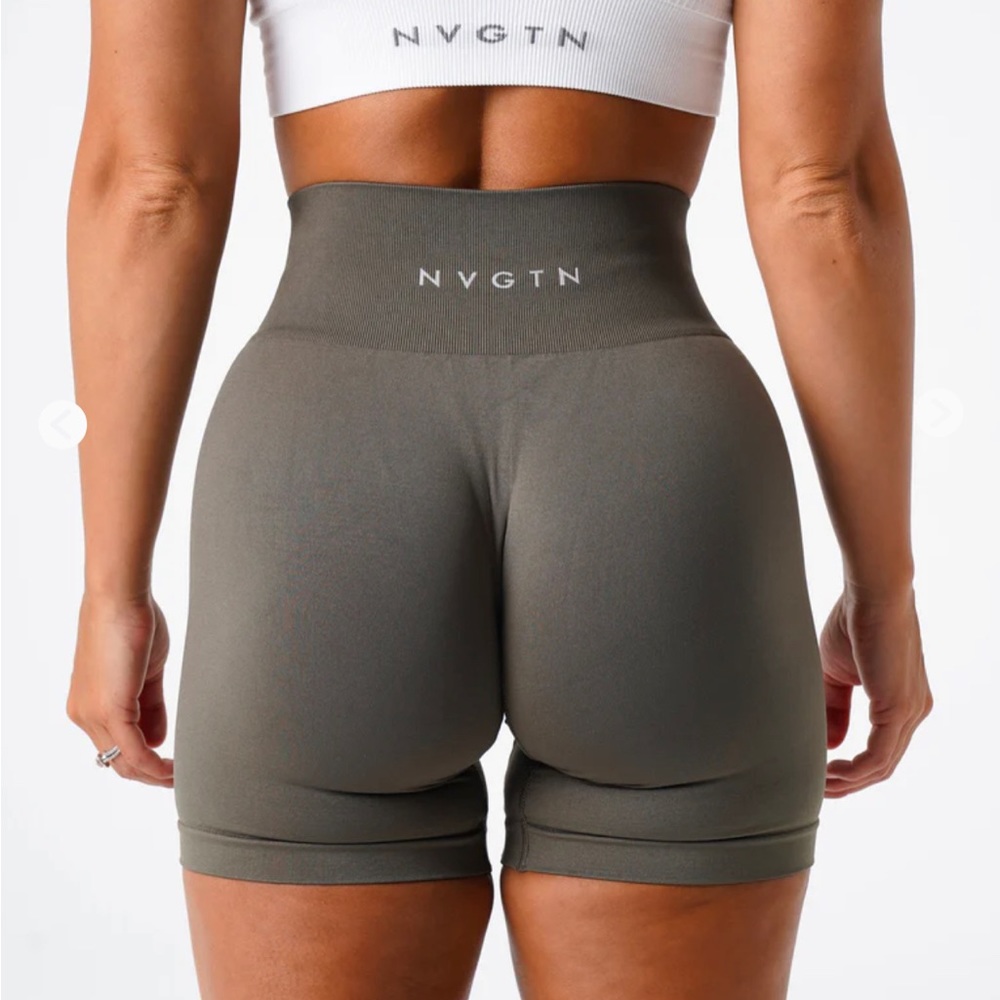 NVGTN solid seamless shorts